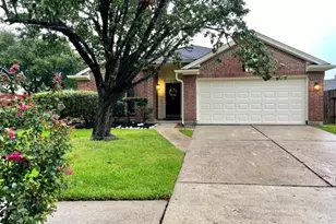 318 Old Spring Ln, Houston, TX 77015 - Photo 1