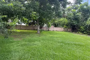 9610 Westview Dr, Houston, TX 77055 - Photo 15