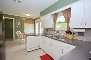 9610 Westview Dr, Houston, TX 77055 - Photo 11