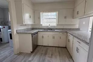 875 Woodrow St, Silsbee, TX 77656 - Photo 5