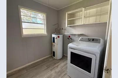 875 Woodrow Street, Silsbee, TX 77656 - Photo 7