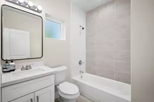 8016 Willow St, Houston, TX 77088 - Photo 17