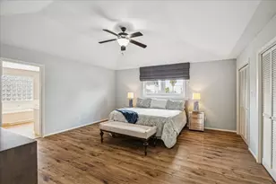 115 Bamaku Bend, Tiki Island, TX 77554 - Photo 21
