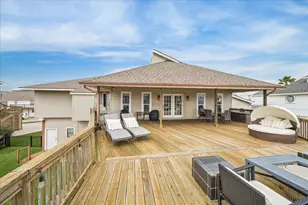 115 Bamaku Bend, Tiki Island, TX 77554 - Photo 31