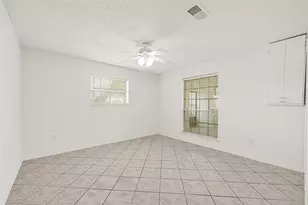 9208 Carousel Ln, Houston, TX 77080 - Photo 19