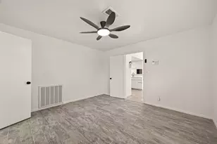 5523 Kuldell Dr, Houston, TX 77096 - Photo 37