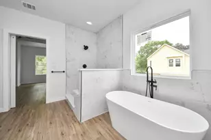 953 Ringold St, Houston, TX 77088 - Photo 37