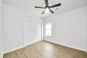 953 Ringold St, Houston, TX 77088 - Photo 31