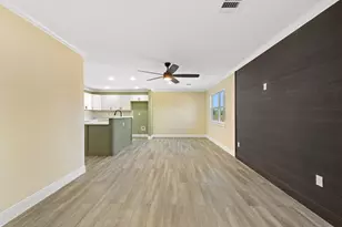 1121 Lowery St, Bryan, TX 77803 - Photo 5