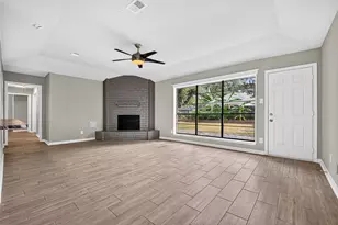 822 Shadwell Dr, Houston, TX 77062 - Photo 7