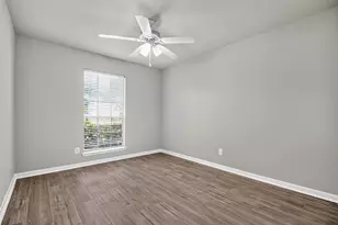 822 Shadwell Dr, Houston, TX 77062 - Photo 31