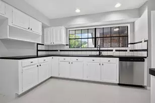 822 Shadwell Dr, Houston, TX 77062 - Photo 17