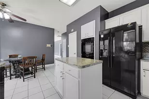 7107 Seminole St, Baytown, TX 77521 - Photo 13
