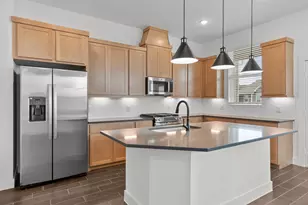 10122 Palm Spgs Pl, Iowa Colony, TX 77583 - Photo 11