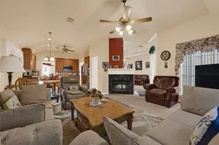 1406 Lofty Mills Dr, Houston, TX 77339 - Photo 9