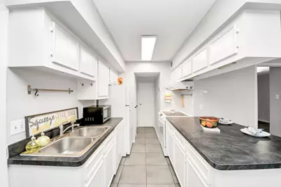 2750 Holly Hall Street #911, Houston, TX 77054 - Photo 15