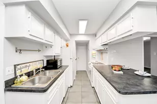 2750 Holly Hall St, Houston, TX 77054 - Photo 15