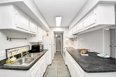 2750 Holly Hall Street #911, Houston, TX 77054 - Photo 39
