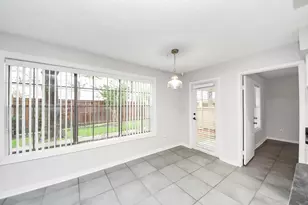 2750 Holly Hall St, Houston, TX 77054 - Photo 11