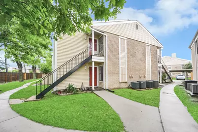 2750 Holly Hall Street #911, Houston, TX 77054 - Photo 3