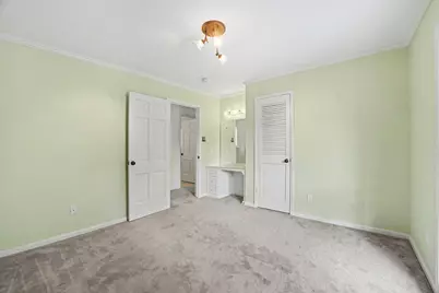 404 Bayou Cove Court, Houston, TX 77042 - Photo 17