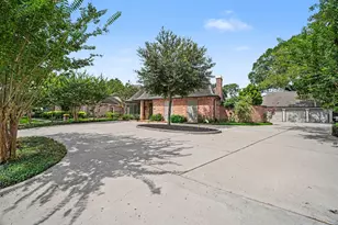 404 Bayou Cove Ct, Houston, TX 77042 - Photo 21