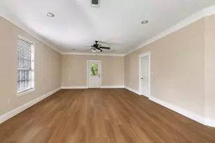 108 Harbour Town Cir, Conroe, TX 77356 - Photo 5