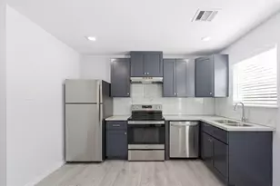 6803 Loma Vista St, Houston, TX 77085 - Photo 7