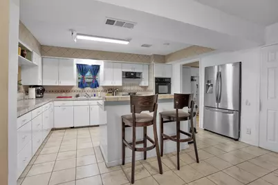 1725 Strawn Road, Houston, TX 77039 - Photo 13