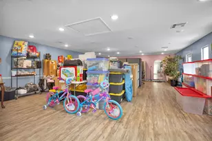 1725 Strawn Rd, Houston, TX 77039 - Photo 33