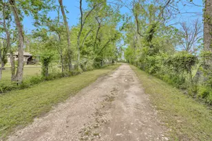 1725 Strawn Rd, Houston, TX 77039 - Photo 39