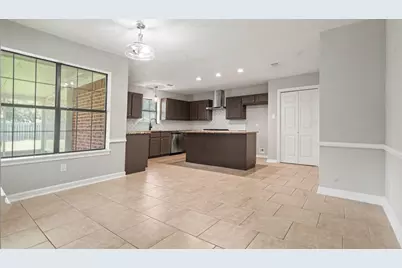 12319 E River Run Drive, Baytown, TX 77523 - Photo 7
