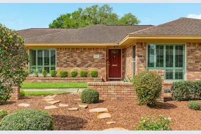 130 Nasturtium Street, Lake Jackson, TX 77566 - Photo 9