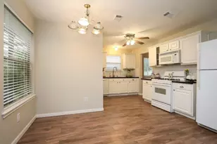 208 Armand Bay, Dickinson, TX 77539 - Photo 3