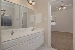 47 N Spinning Wheel Cir, The Woodlands, TX 77382 - Photo 17