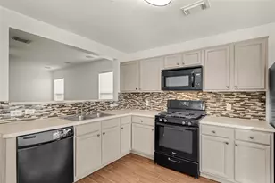 19423 Bold River Rd, Tomball, TX 77375 - Photo 9