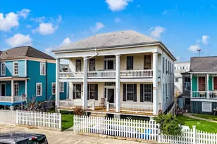 1524 Mechanic St, Galveston, TX 77550 - Photo 3