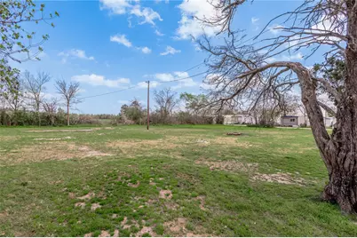 918 Fm 247 Road, Huntsville, TX 77320 - Photo 37