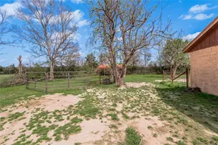 918 Fm 247 Rd, Huntsville, TX 77320 - Photo 49