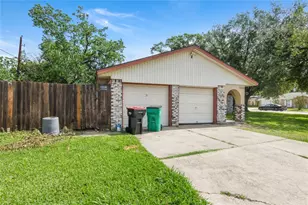 1304 Greenwood Dr, Baytown, TX 77520 - Photo 1