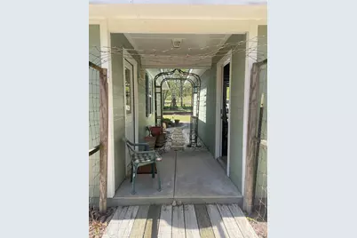 9214 County Road 393, Jewett, TX 75846 - Photo 11