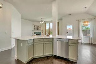 8815 Sunforest Ln, Pearland, TX 77584 - Photo 17