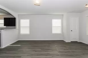 111 Blue Crane St, Huntsville, TX 77320 - Photo 7