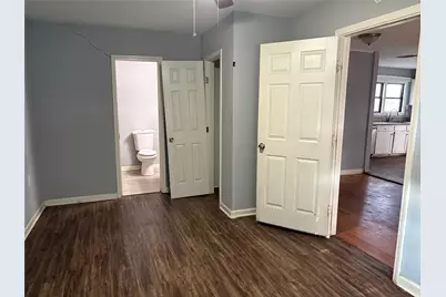 5225 Longmeadow Street, Houston, TX 77033 - Photo 9