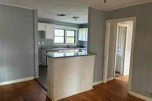 5225 Longmeadow St, Houston, TX 77033 - Photo 5