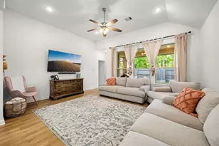 17303 Merigold Hts Dr, Conroe, TX 77302 - Photo 9