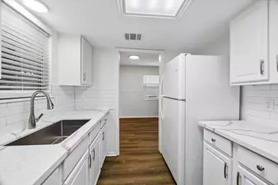 3706 Royal Manor Drive, Houston, TX 77082 - Photo 7