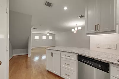 5951 South Loop E #10, Houston, TX 77033 - Photo 11