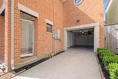 5951 South Loop E #10, Houston, TX 77033 - Photo 3