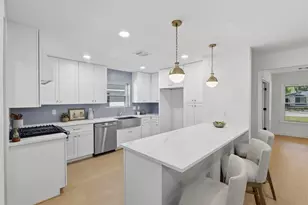 5227 Kinglet St, Houston, TX 77035 - Photo 11